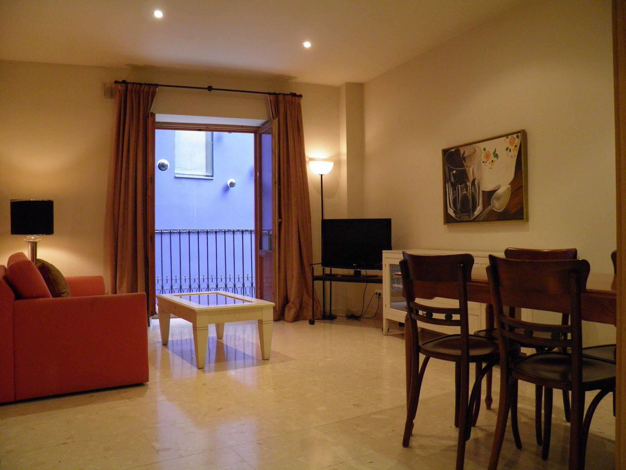 St. Jordi Comtal Apartment