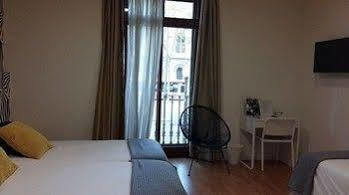 Pensión The 592 - Adults Only 3*