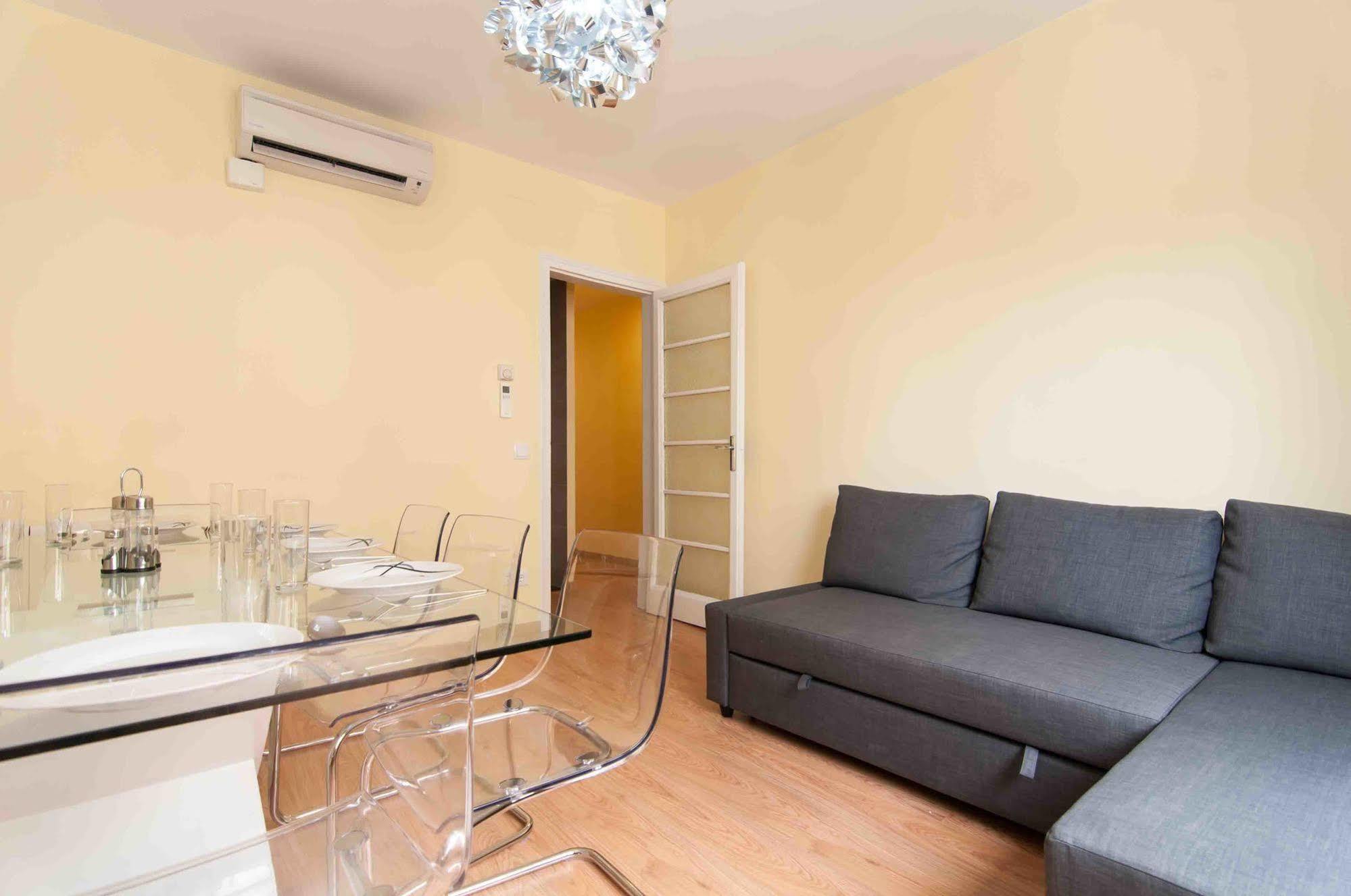 Go Bcn - Castillejos Apartamento Barcelona