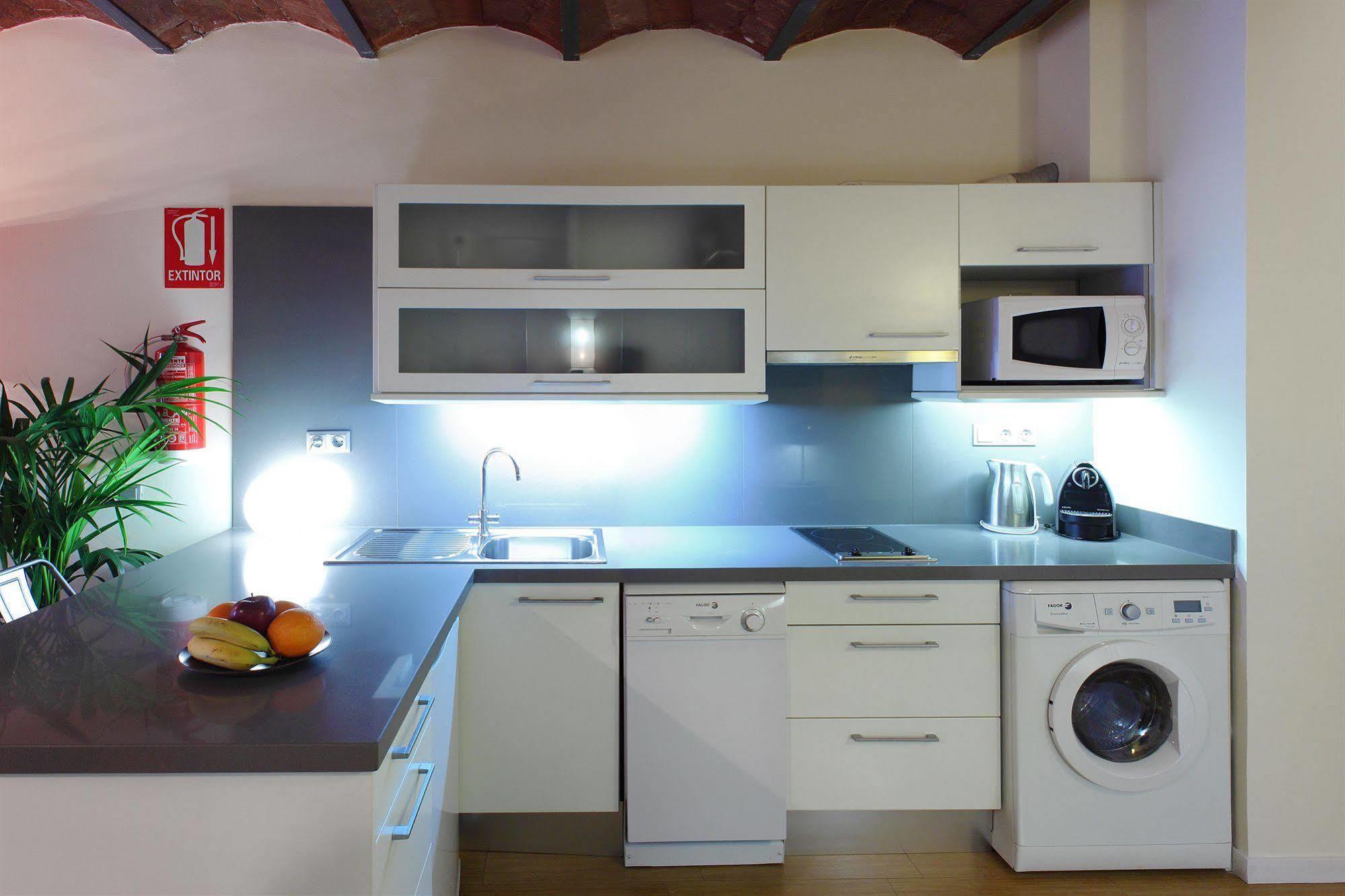 Apartment Aspasios Ramblas Barcelona