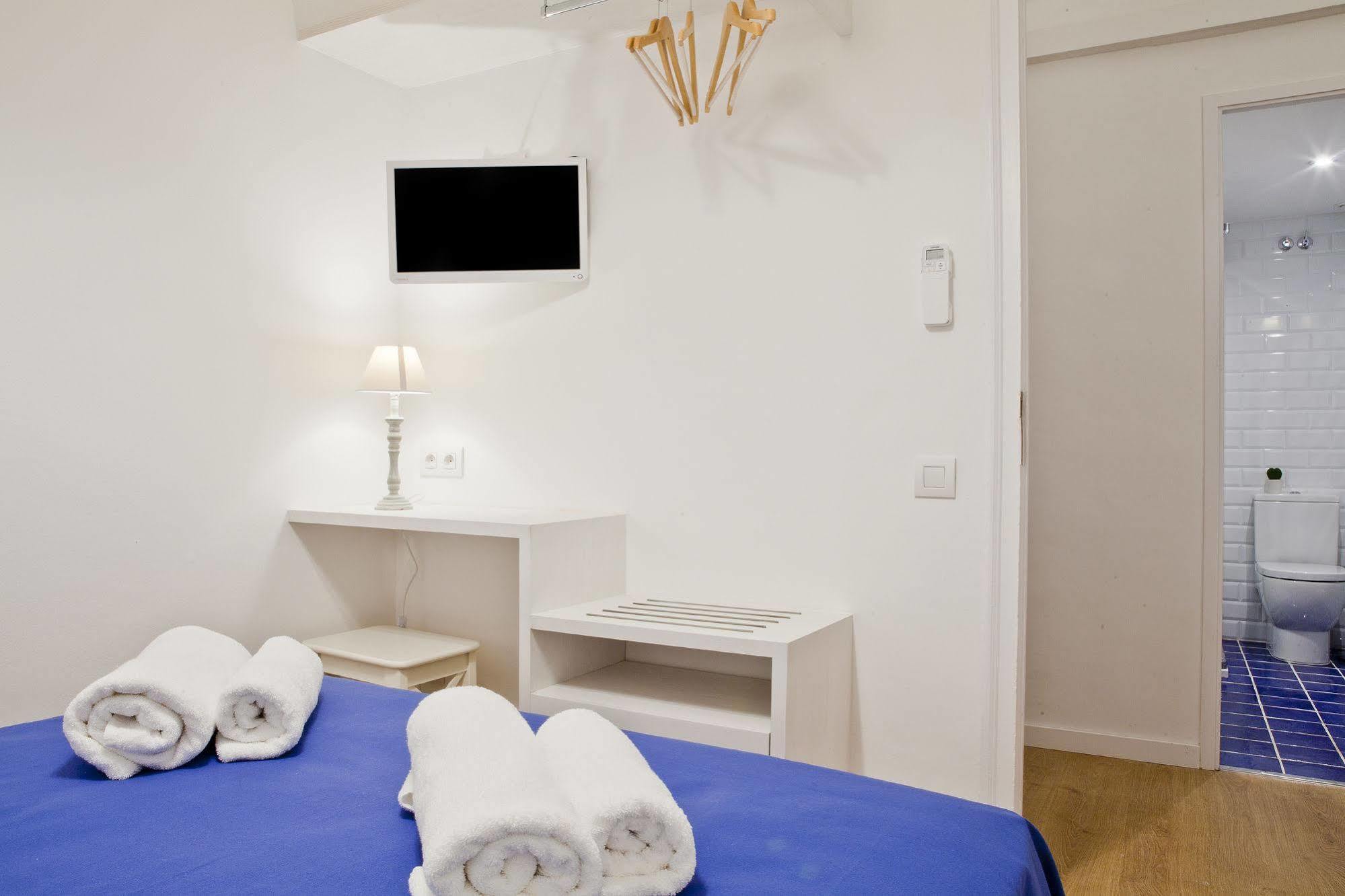 Bed & Breakfast Blue