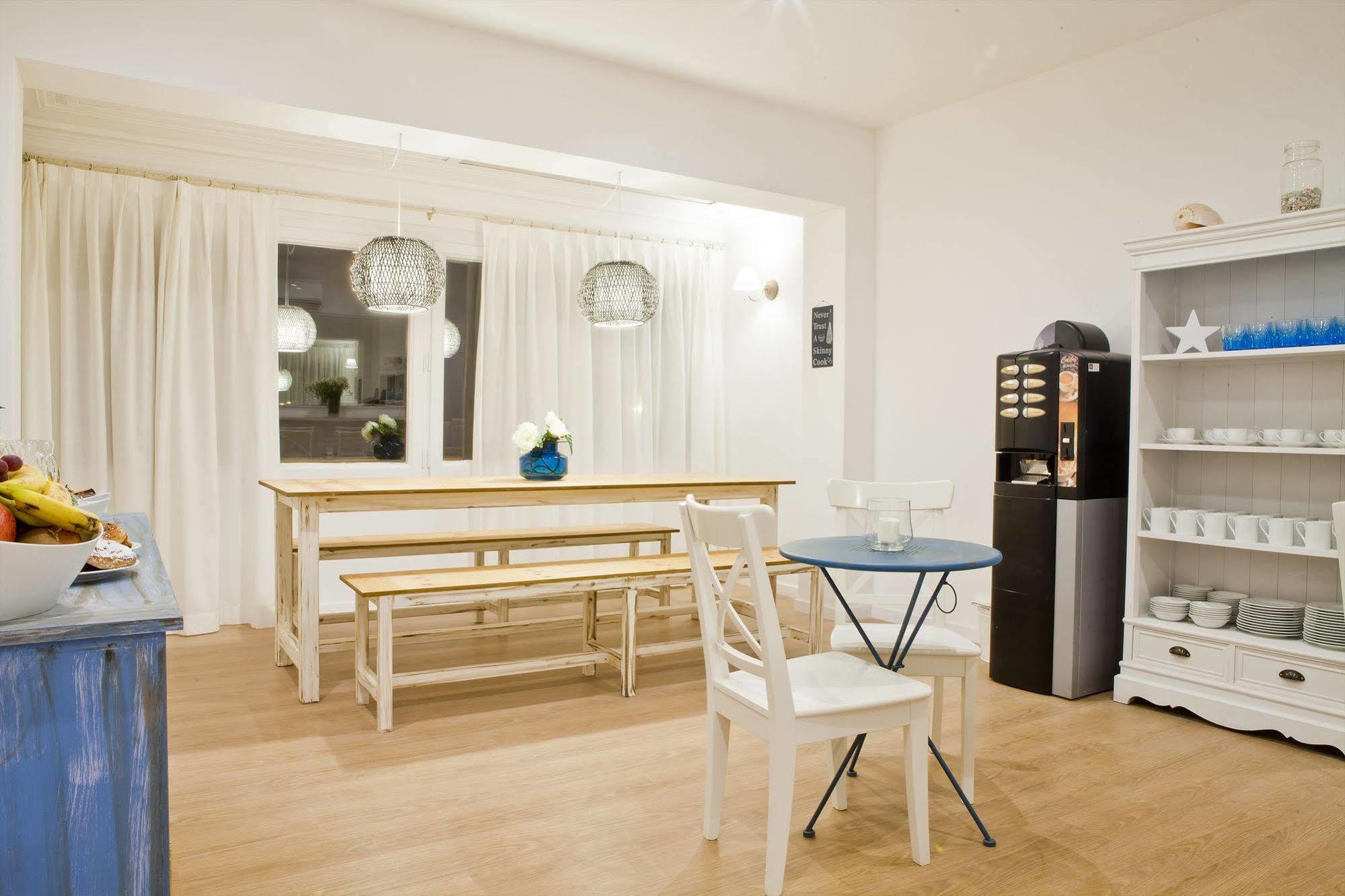 Blue Bed & Breakfast 2*