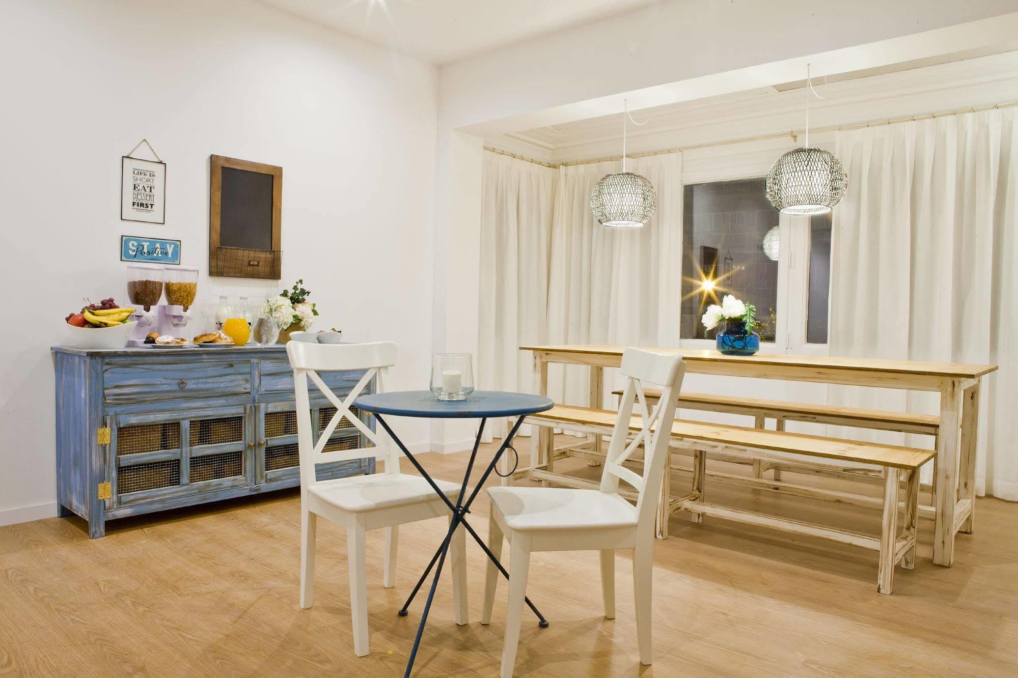 Blue Bed & Breakfast 2*