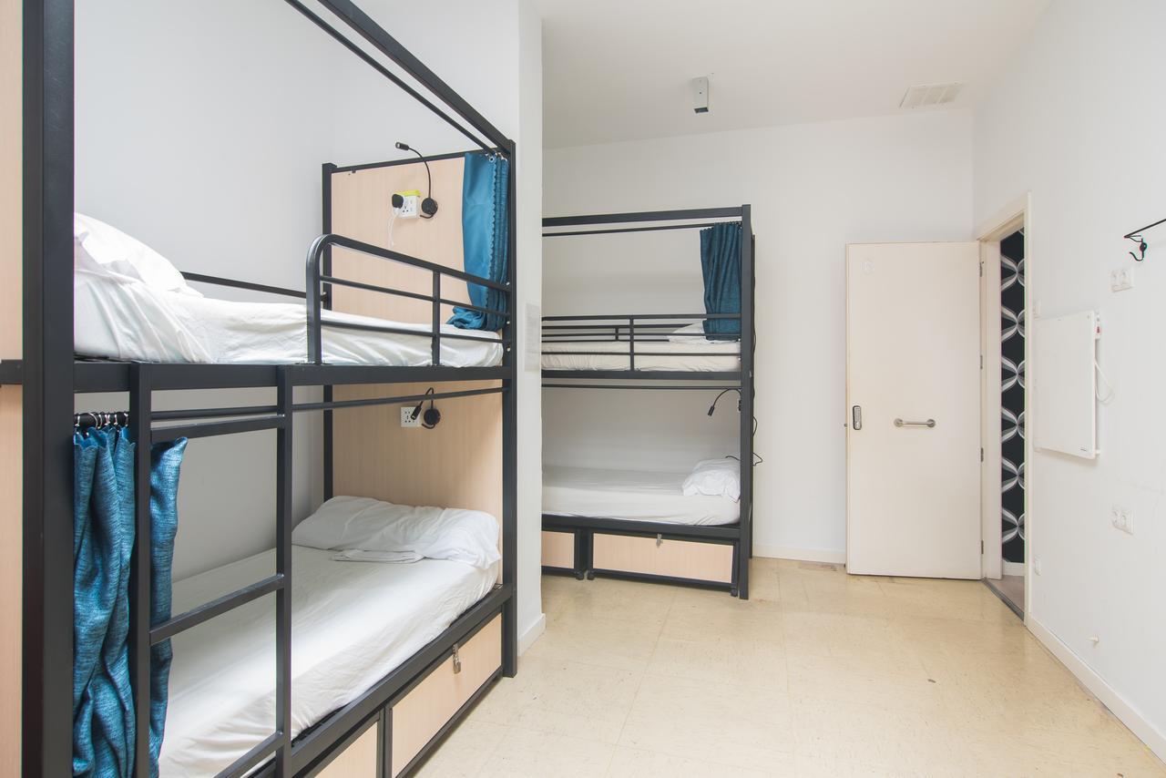 Hostel No Limit Barcelona Central *