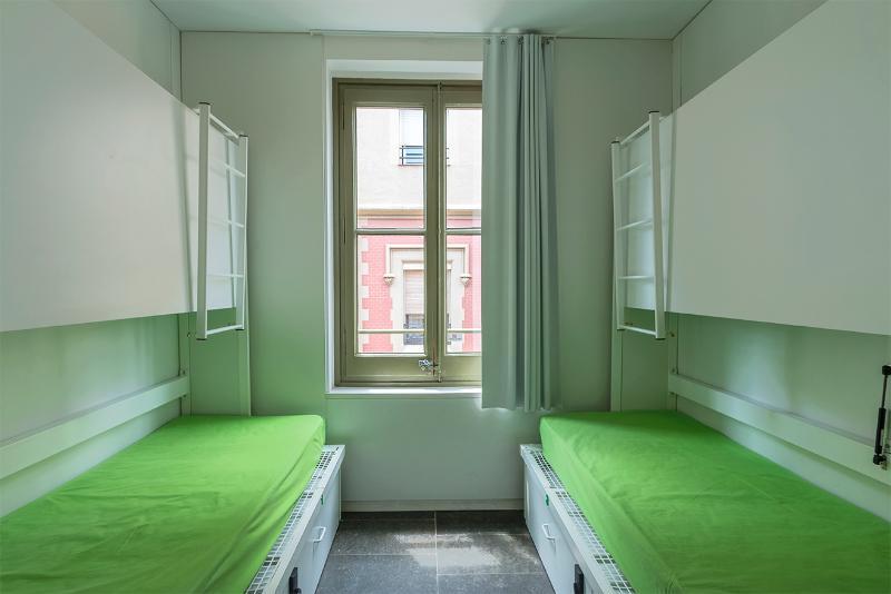 Hostal Urbany Bcn Go! *