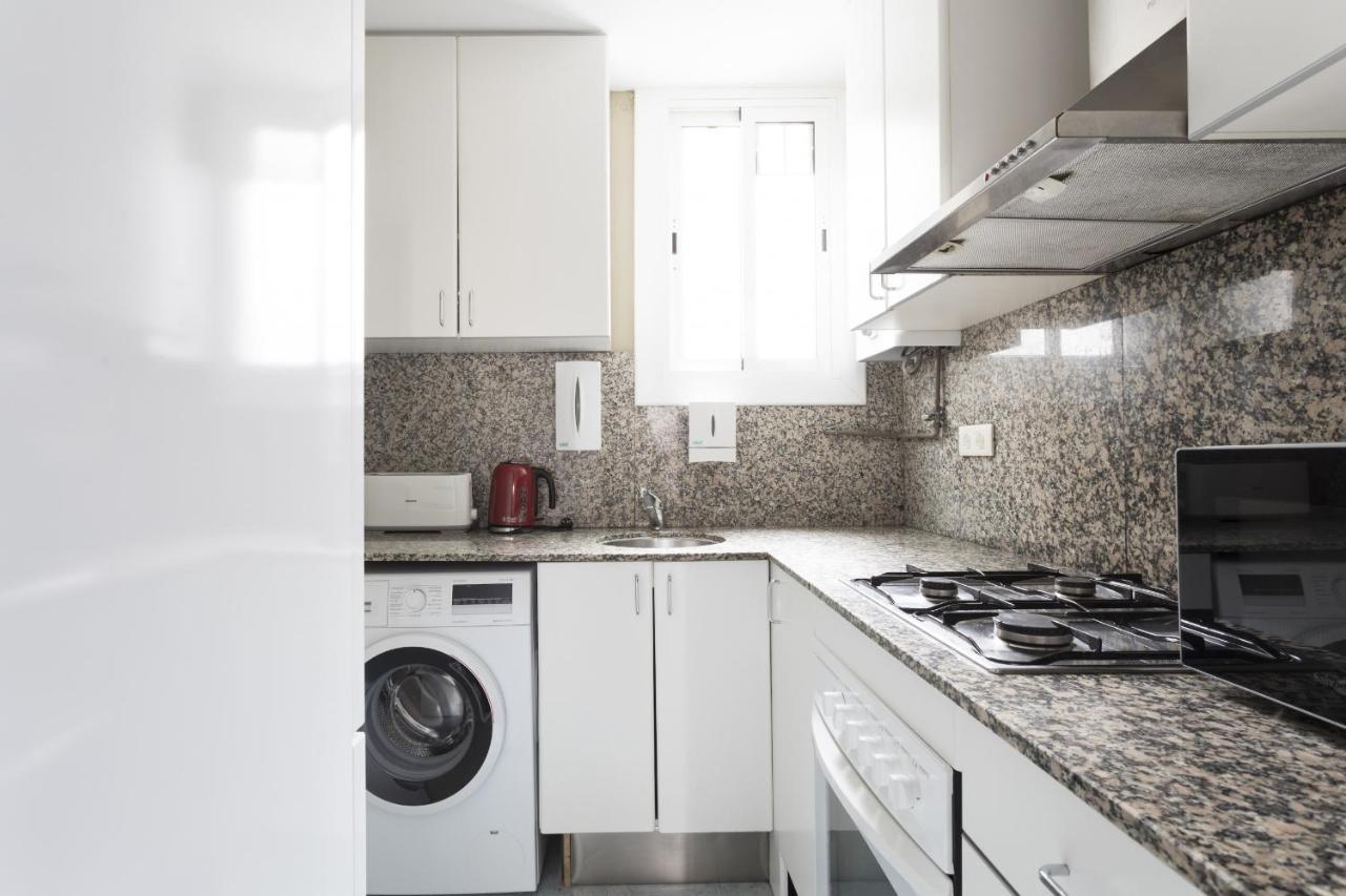 Priority Fira Apartments