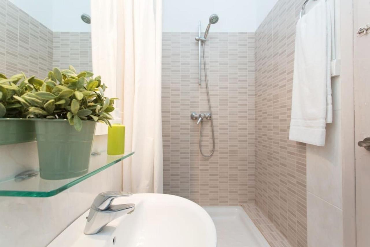 Priority Fira Apartments