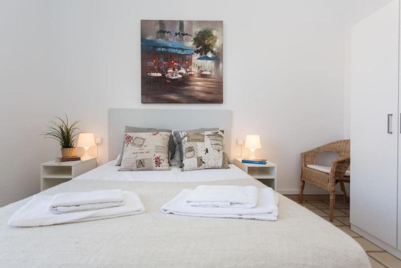 Priority Fira Apartments *