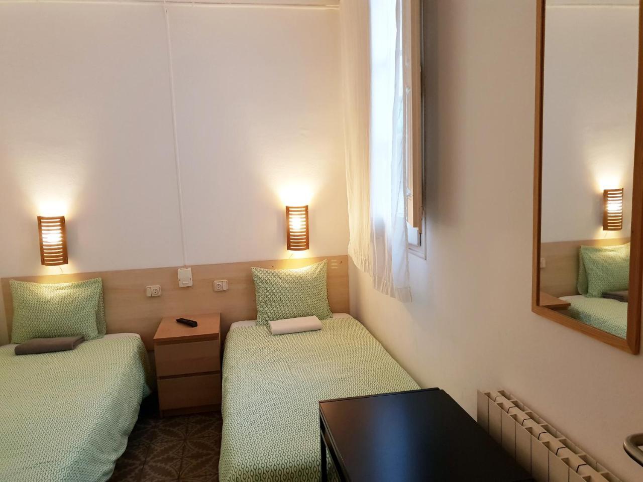 Pensión Barcelona Rooms 2*