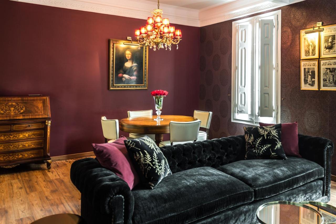 Thesuites Apartment