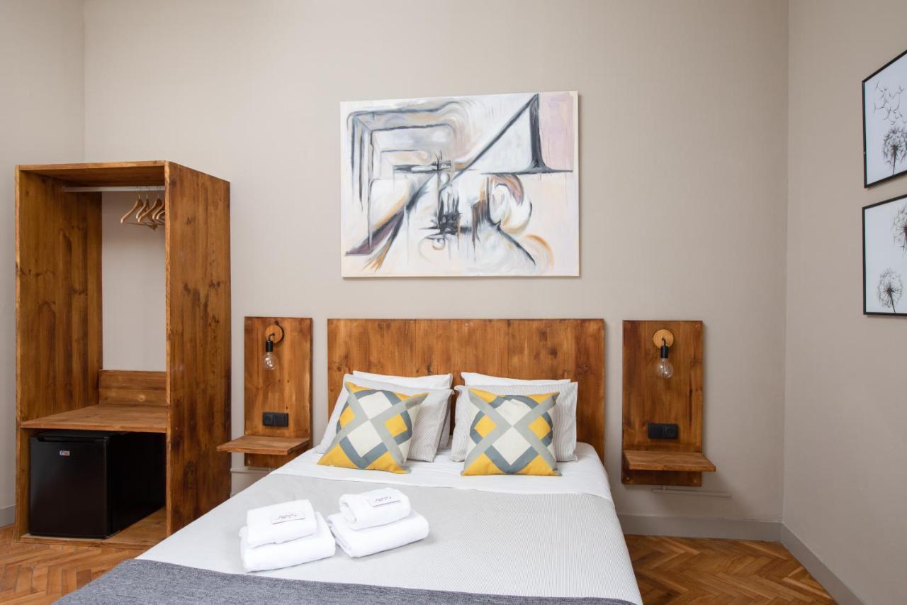 Bed and breakfast Jardinets 2*