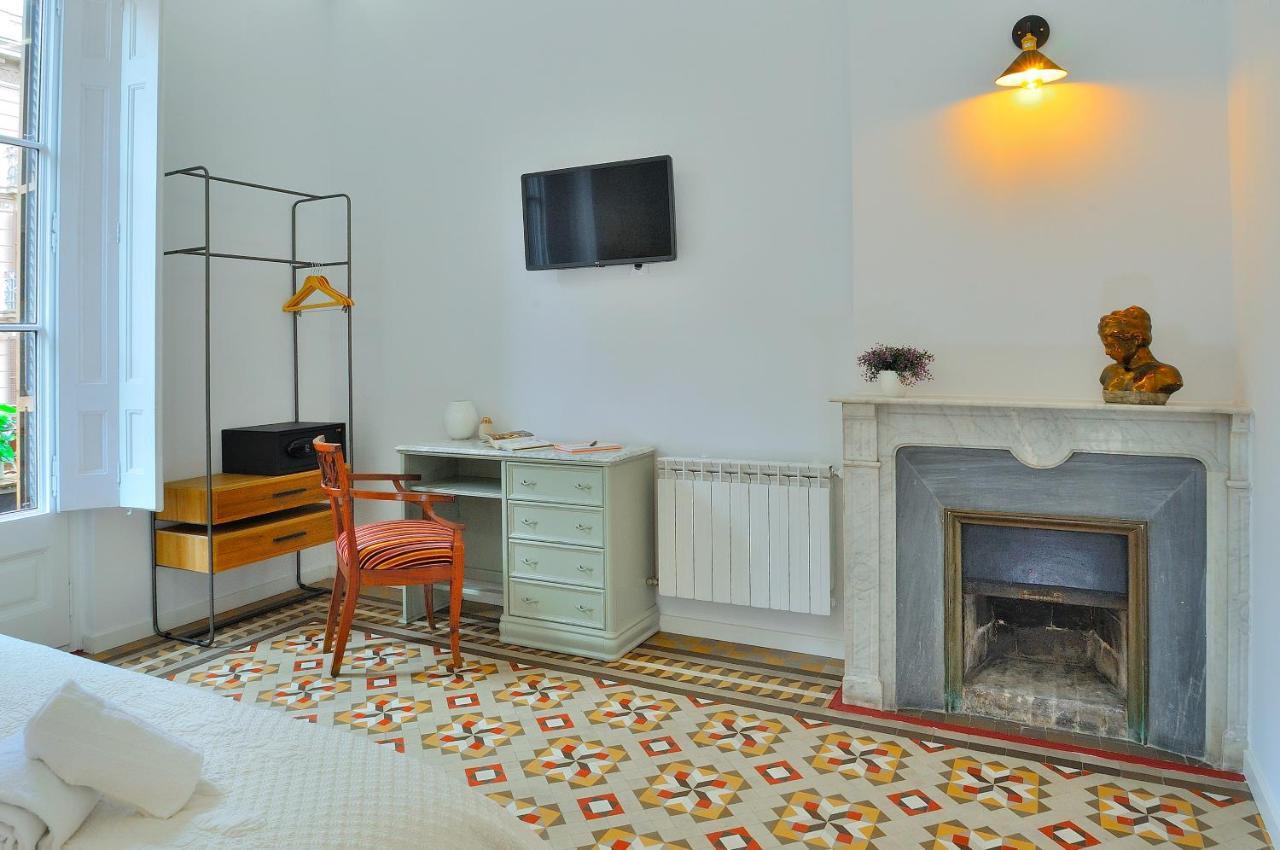 Girona Guest house 2*
