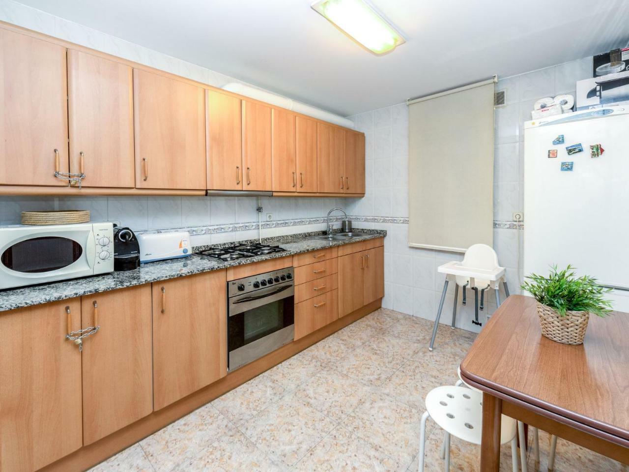 Camp Nou- Travessera De Les Corts By Interhome Apartamento