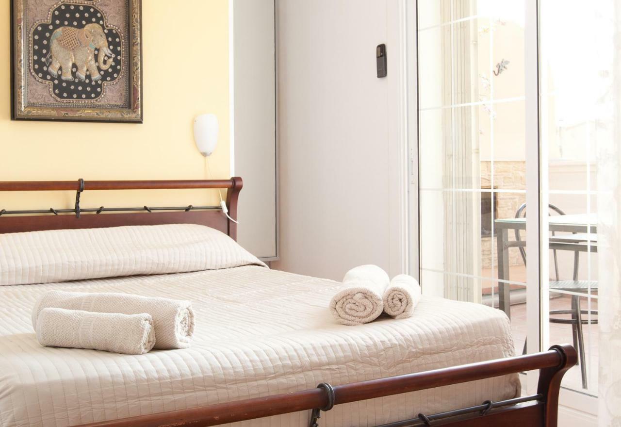 Apartment Penthouse With Terrace In Rambla Catalunya -centre *