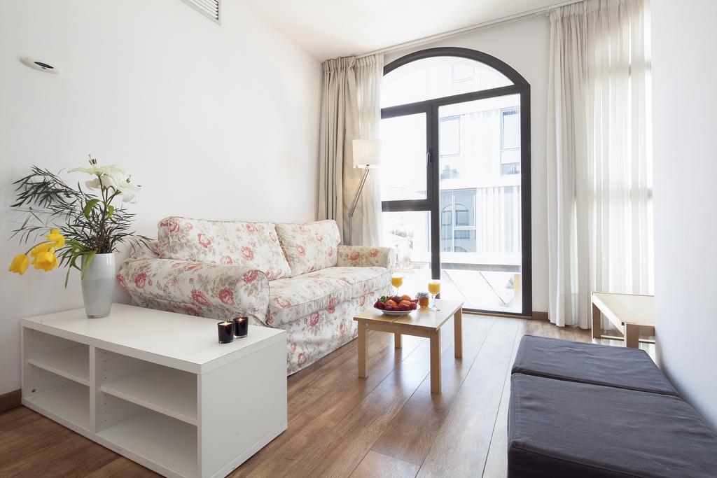 Inside Sants