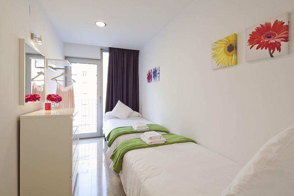 Charmsuites Paralel *