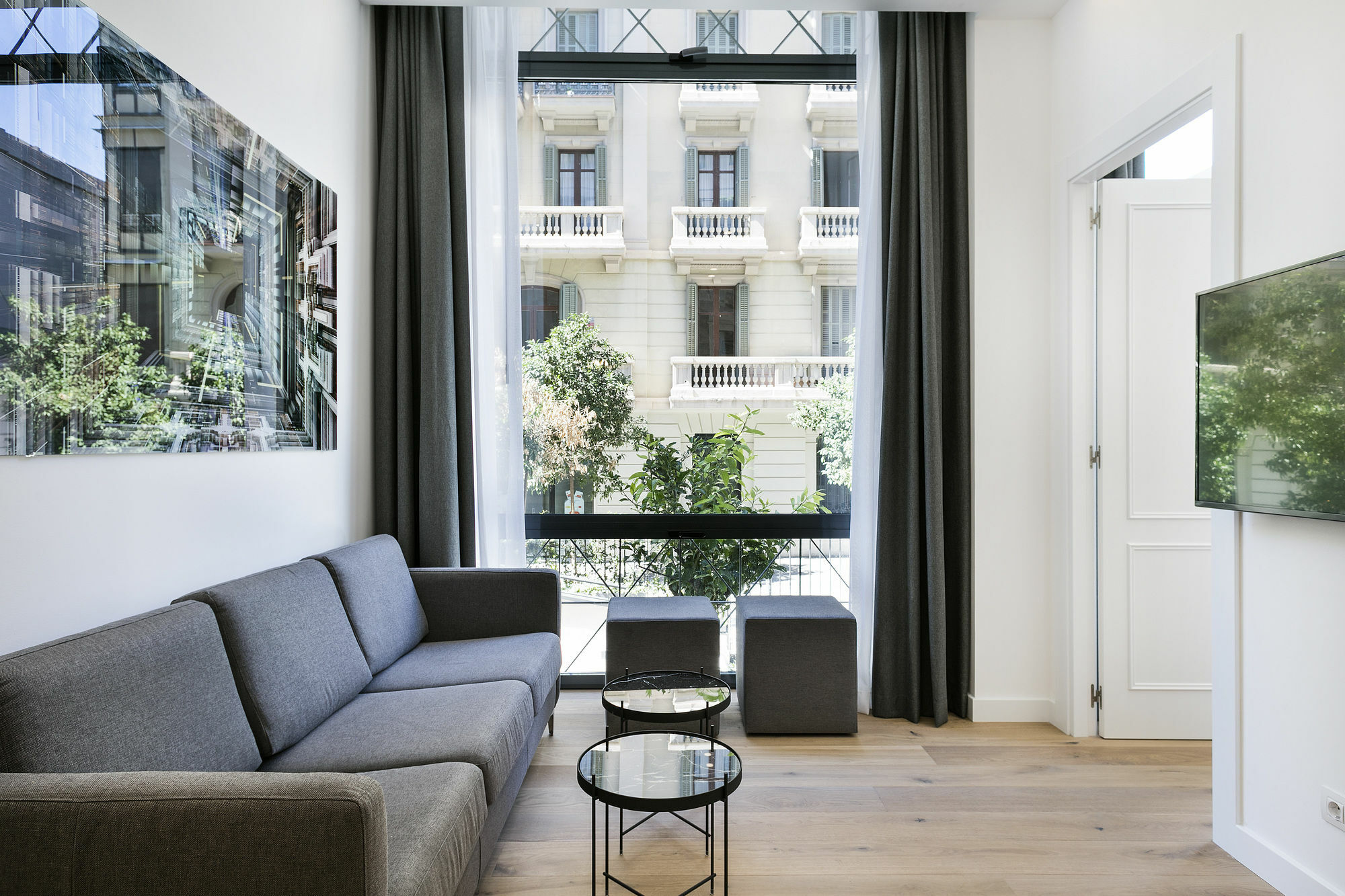 Murmuri Mercader Apartahotel