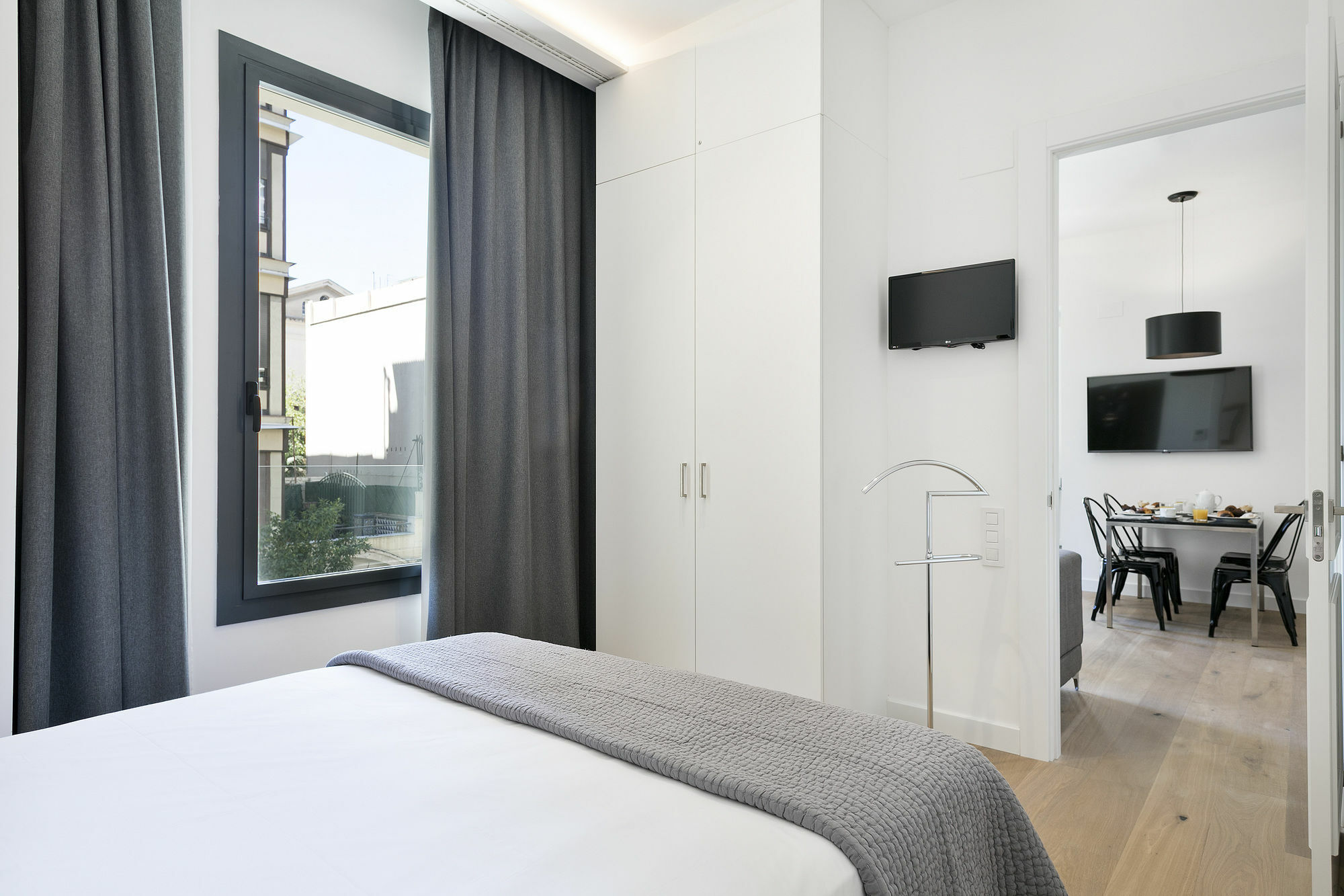 Murmuri Mercader Apartahotel