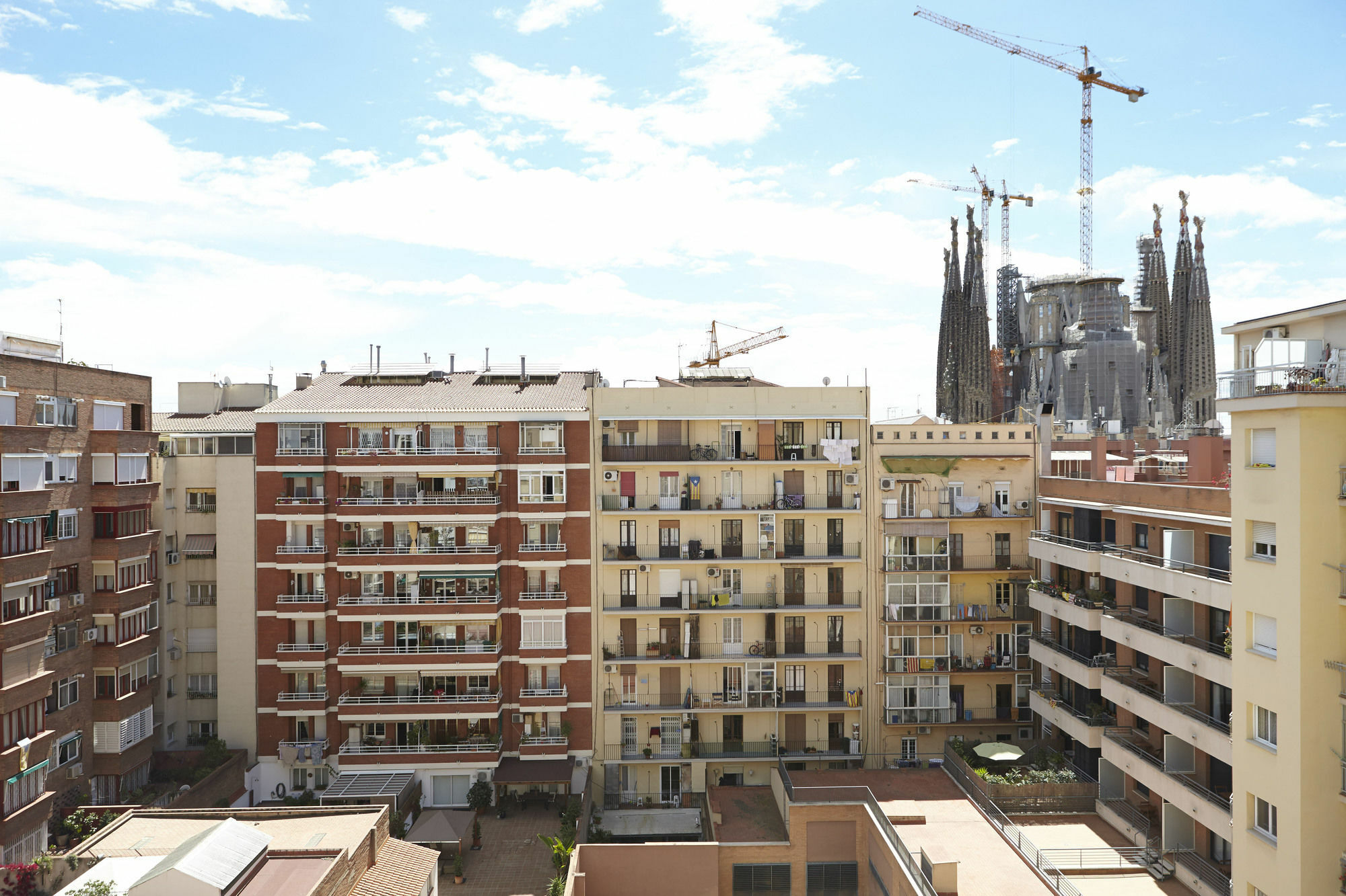Sagrada Familia Sun Nos Preocupa Su Seguridad Apartment *