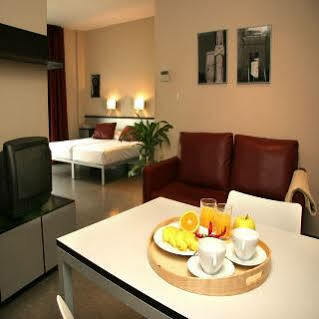Apartahotel Allada 3* Barcelona