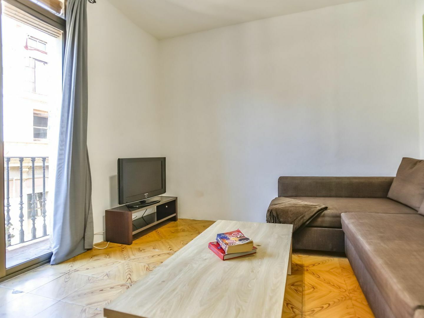 Basic Platja Apartment