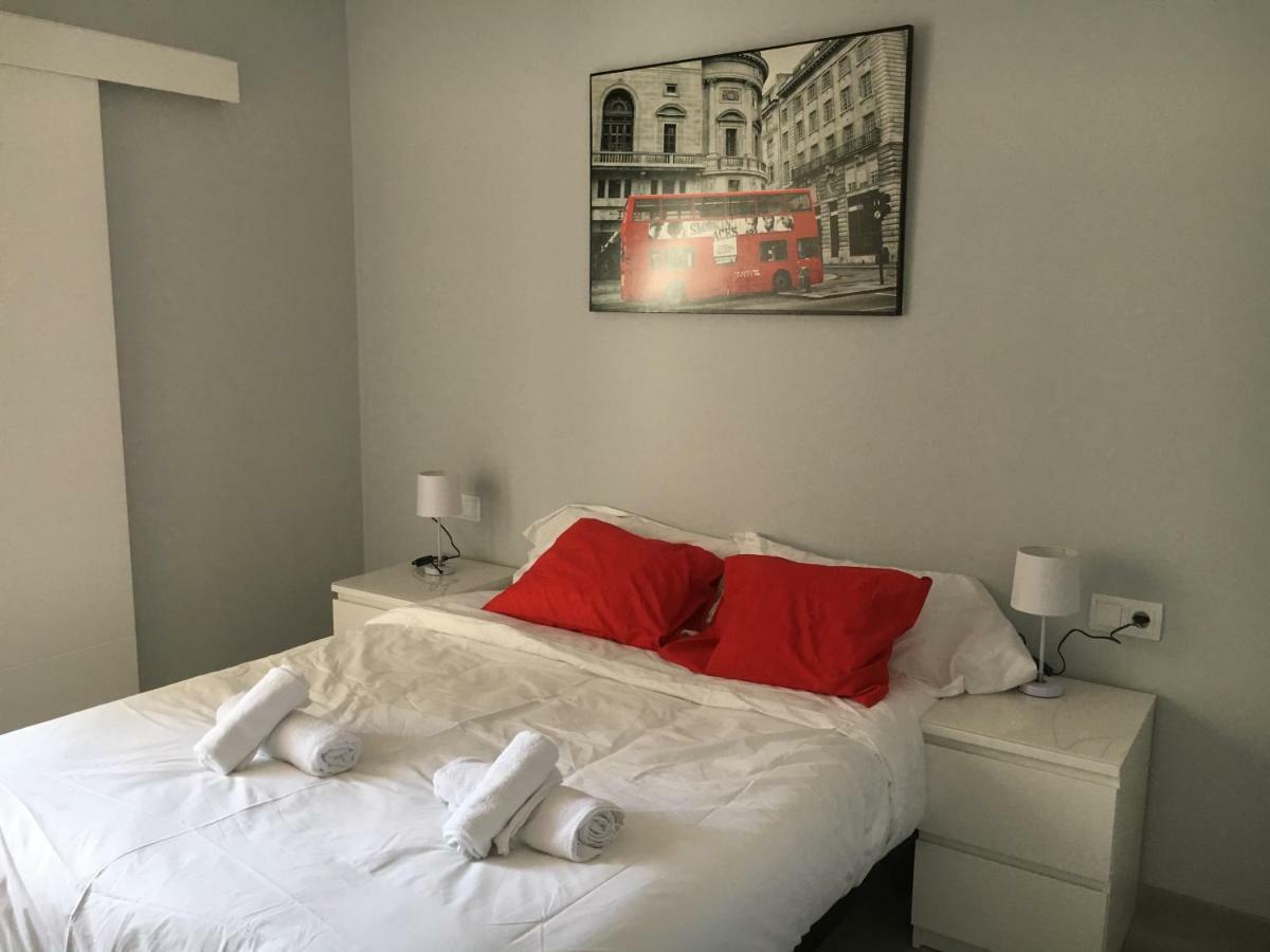 Homestay Sagrada Familia - *