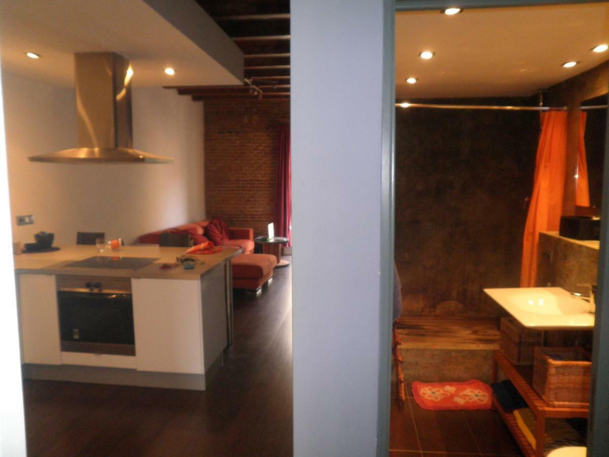 Bacrou Apartment, Design Loft Near The Sea Barcelona