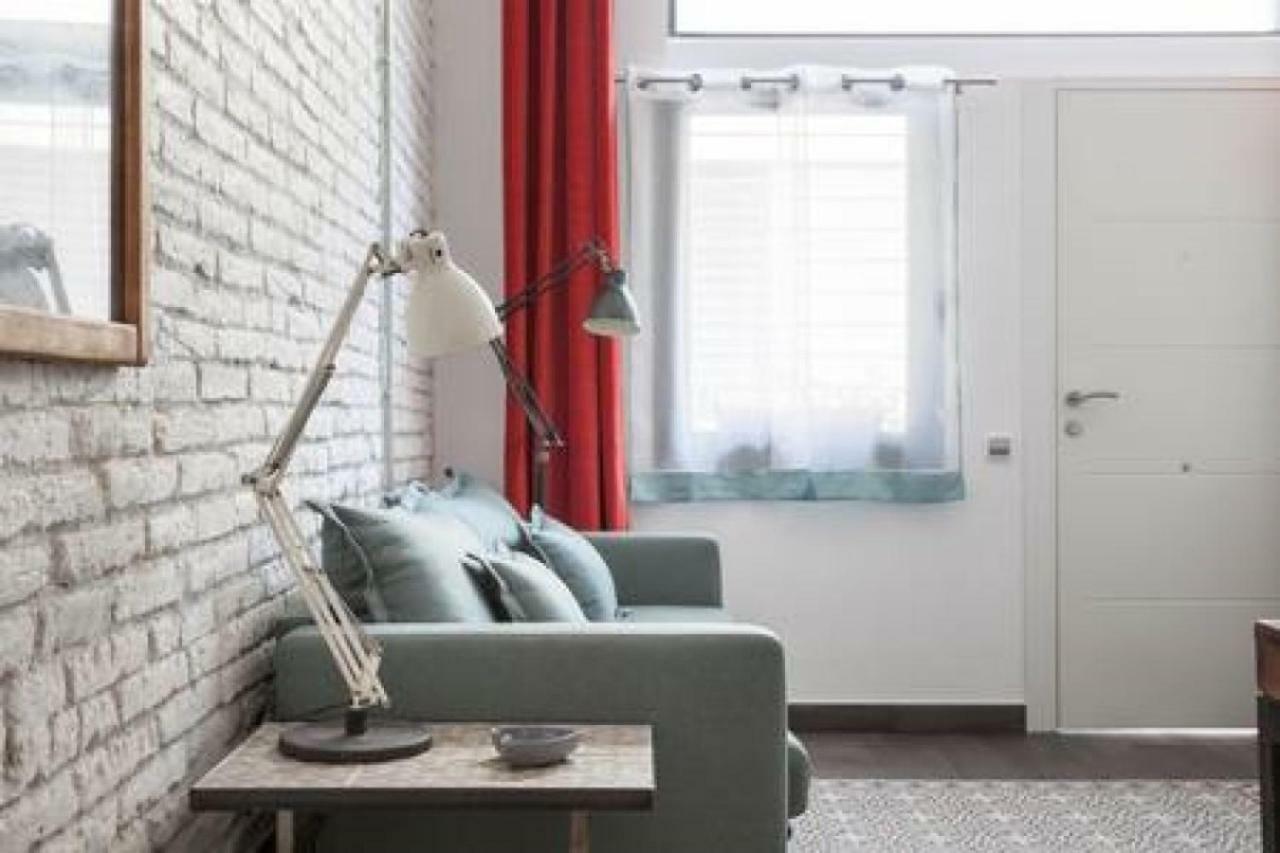 Stylish With Terrace For Couple Or Family * Barcelona