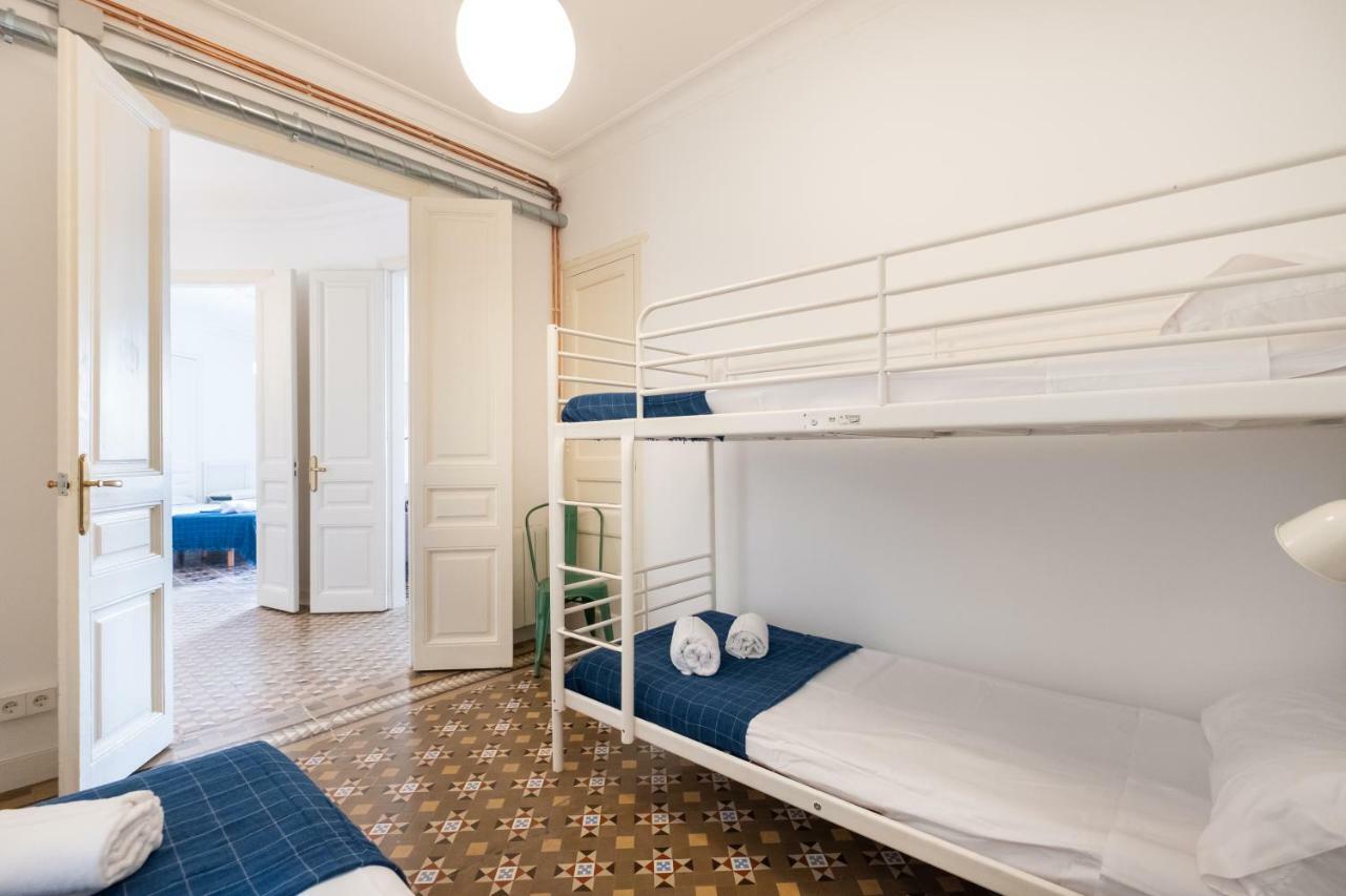 B32-sunny And Modernist For Groups In Center * Barcelona