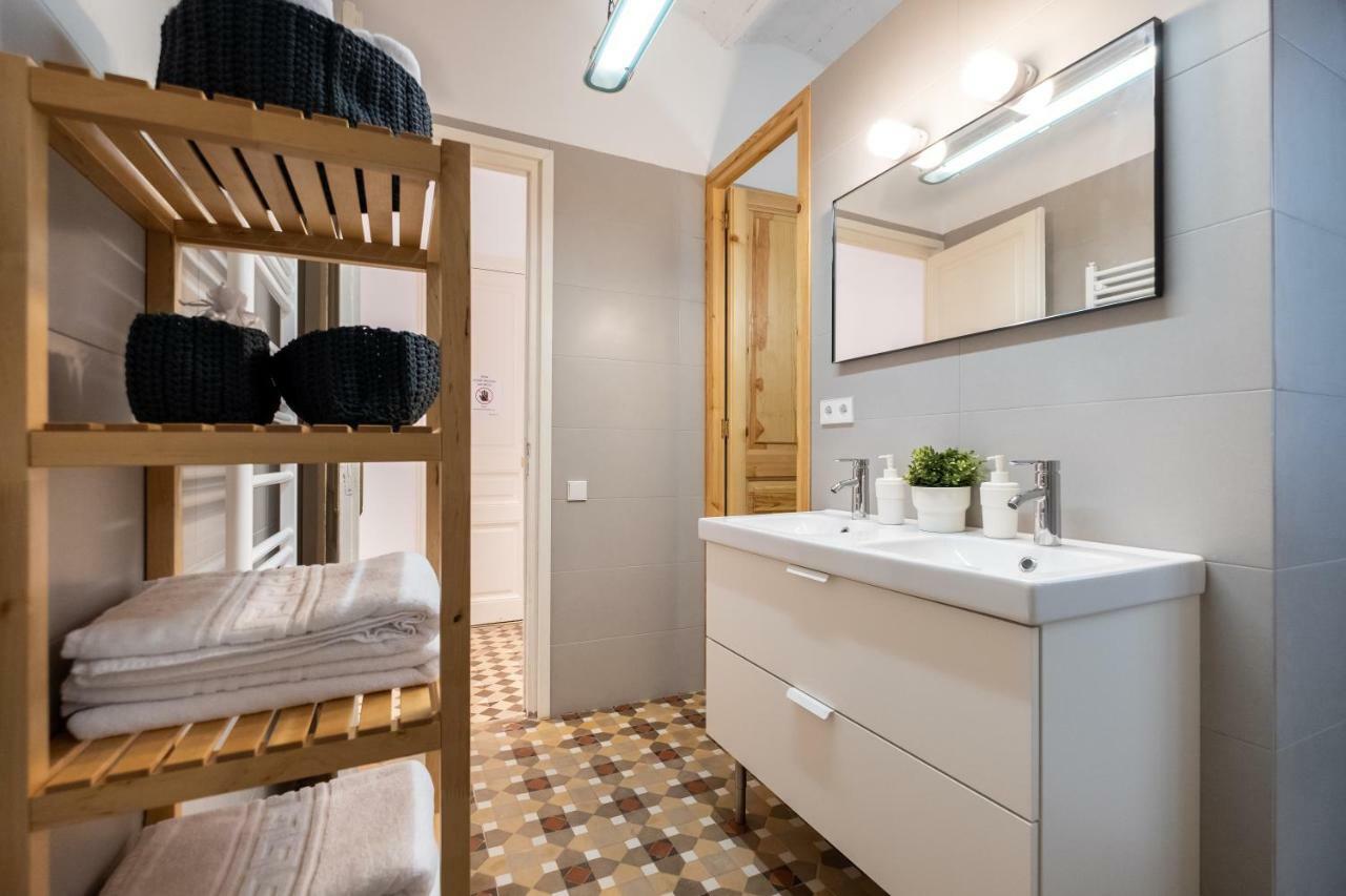 B32-sunny And Modernist For Groups In Center Apartamento *
