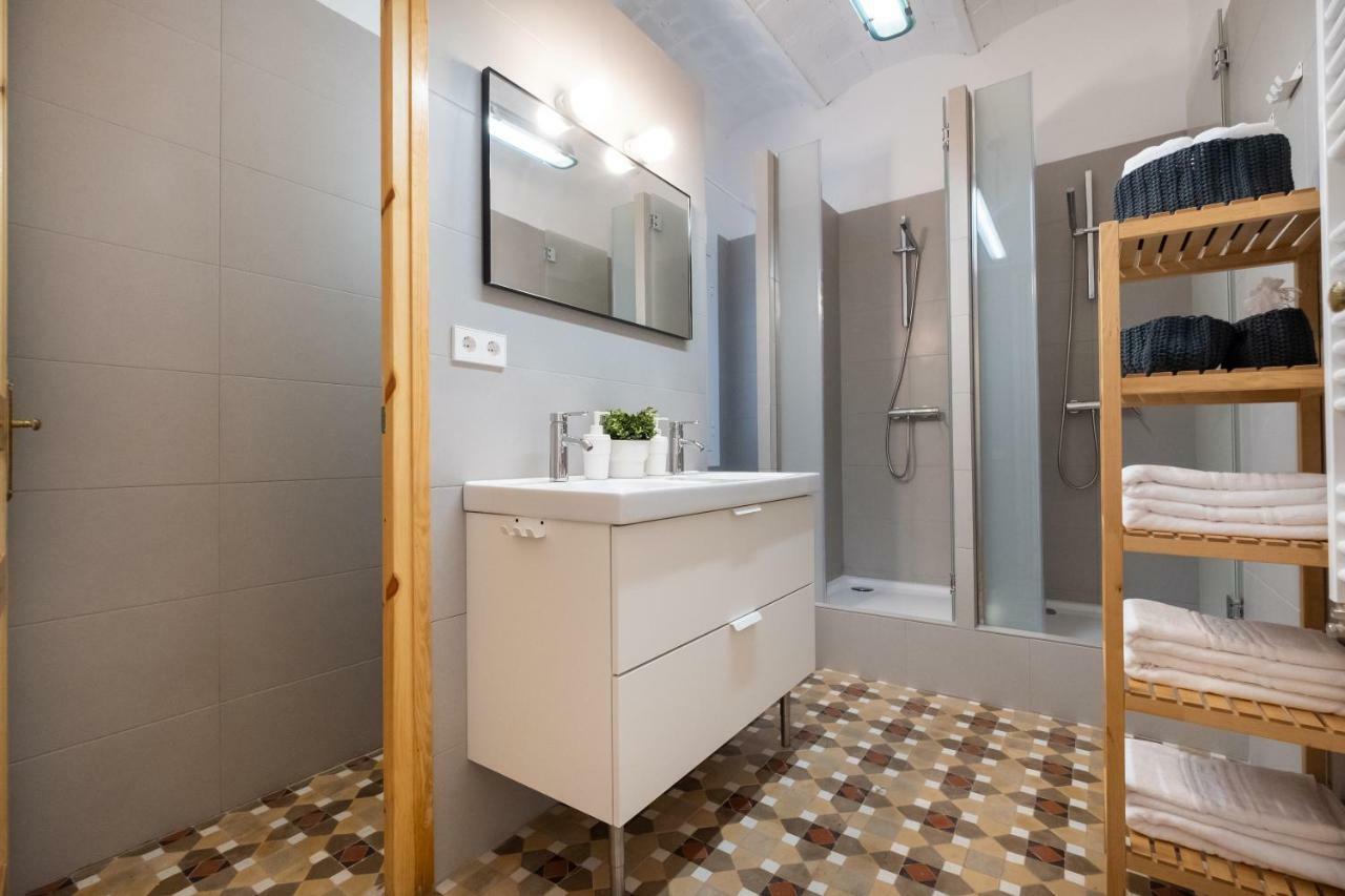 B32-sunny And Modernist For Groups In Center Barcelona