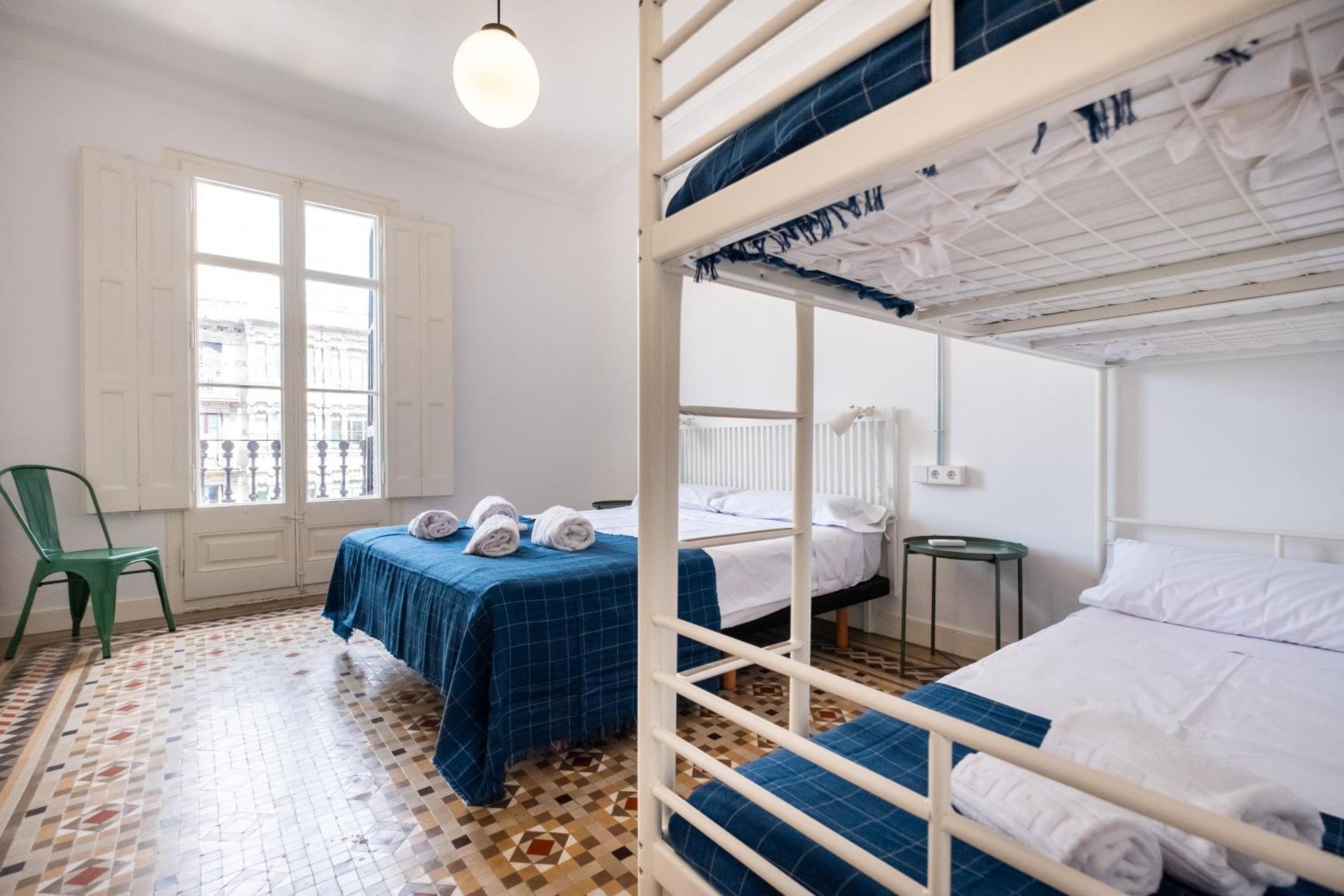 B32-sunny And Modernist For Groups In Center Apartamento Barcelona