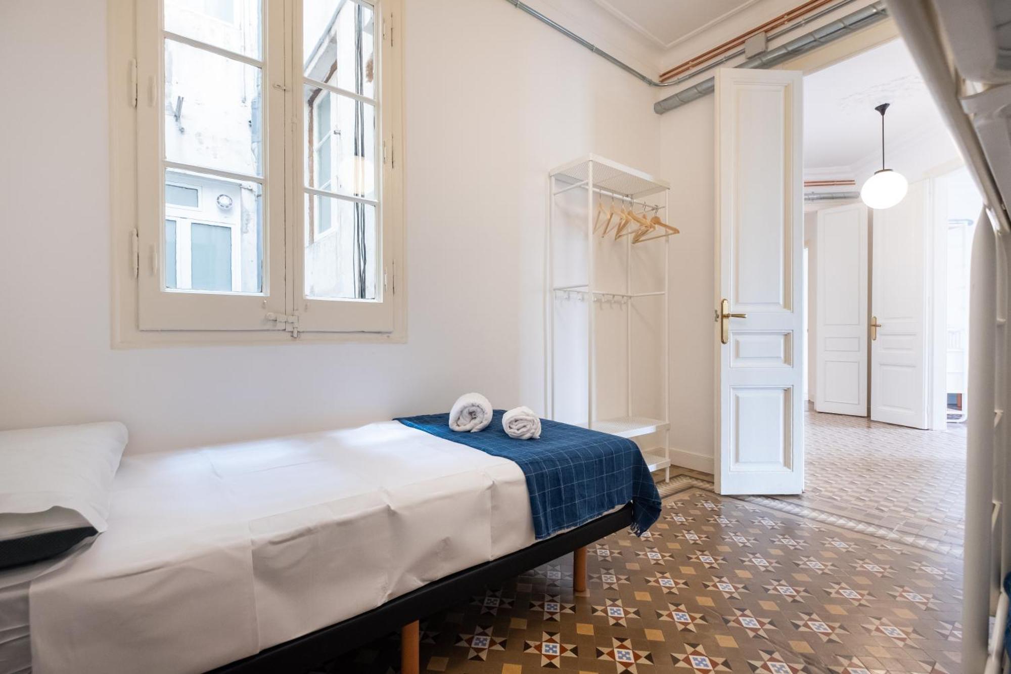 Apartamento B32-sunny And Modernist For Groups In Center