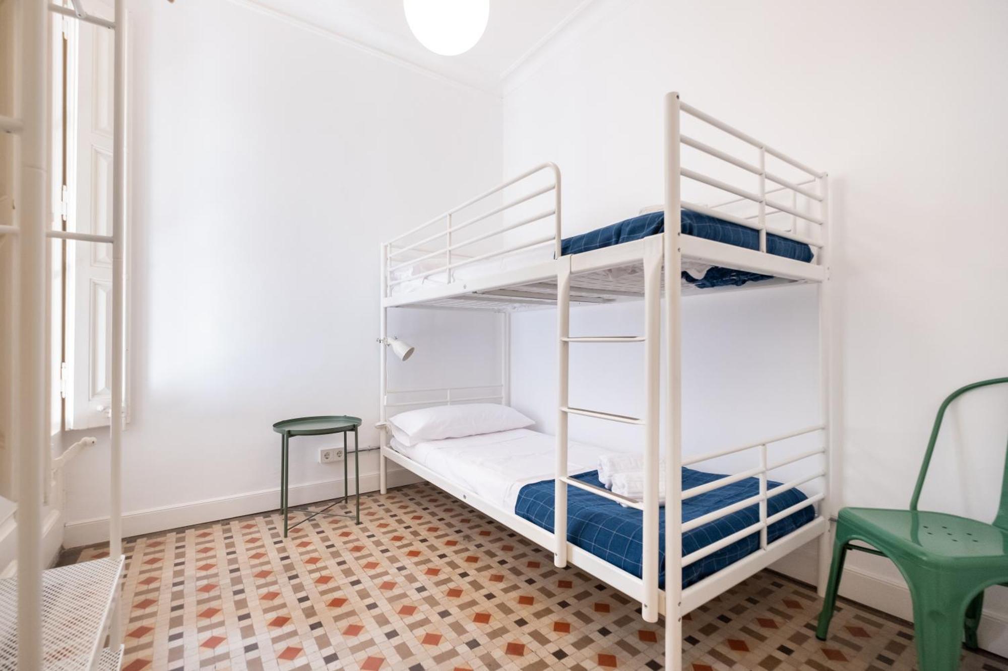 B32-sunny And Modernist For Groups In Center * Barcelona