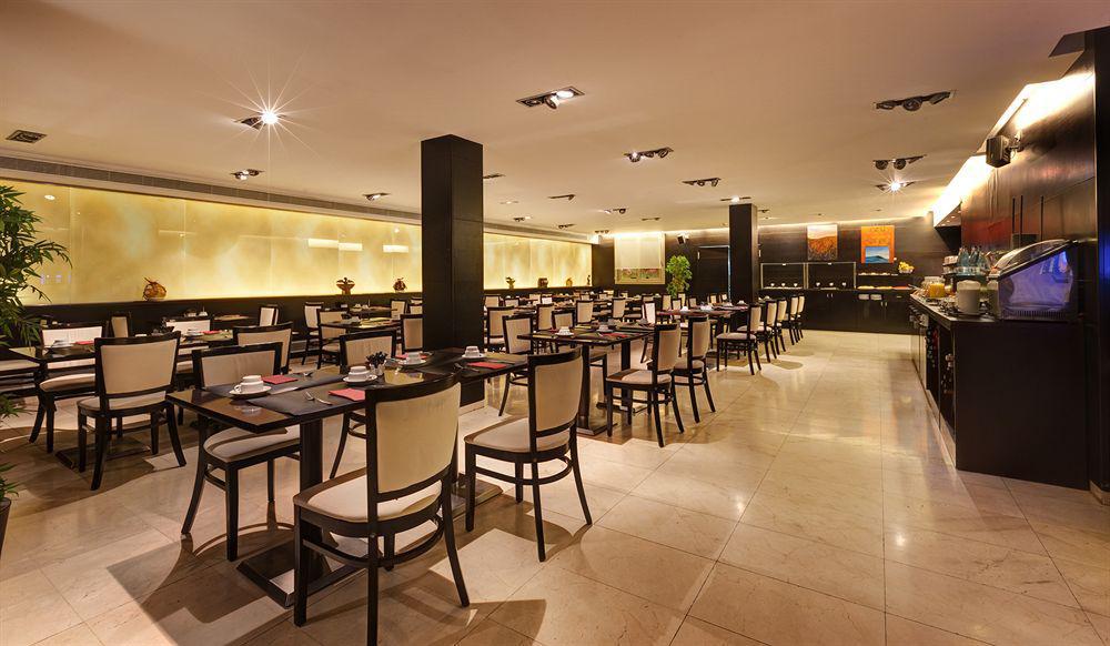 Acevi Villarroel Hotel 4*
