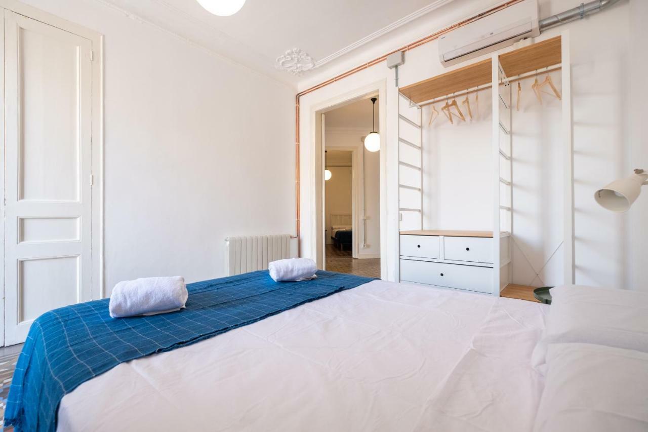 B32-sunny And Modernist For Groups In Center Apartamento Barcelona