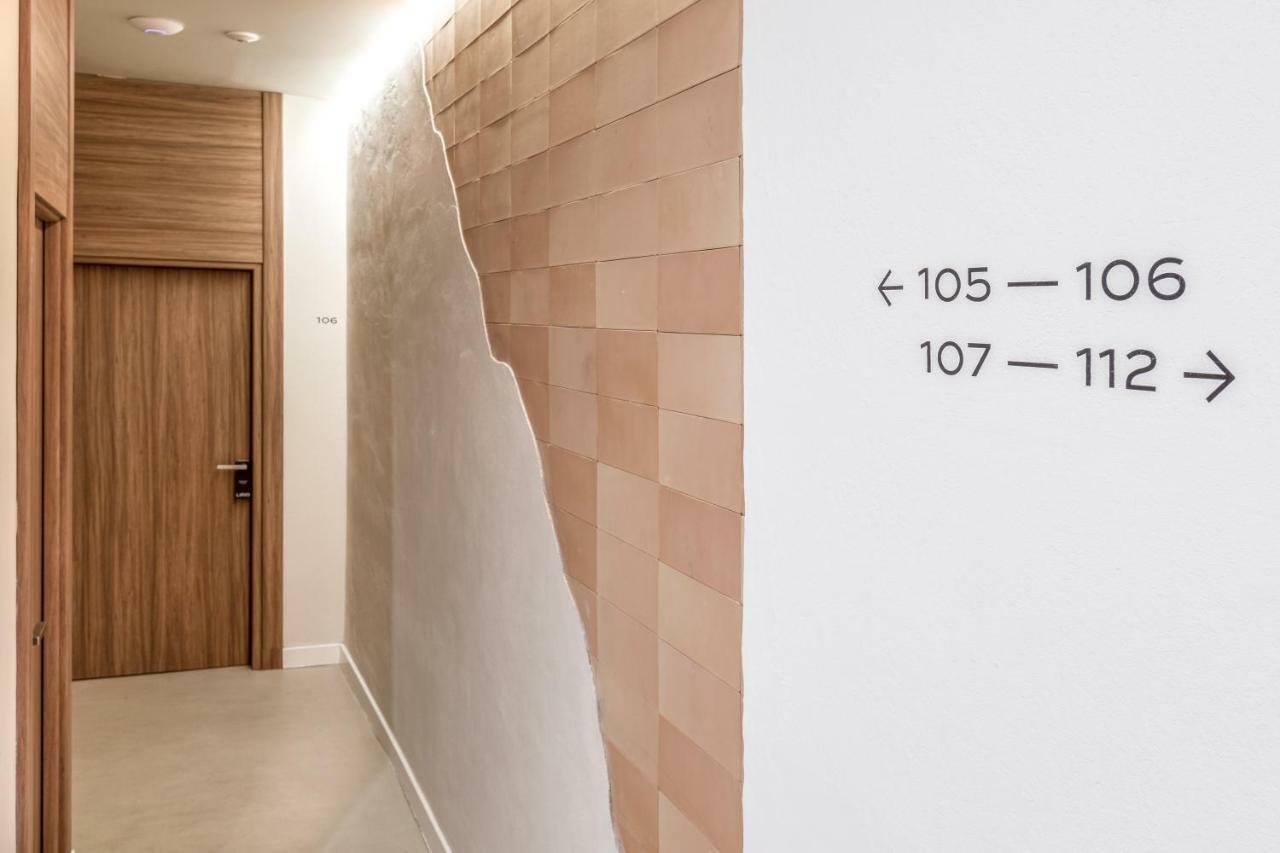 Casa Lirio Hotel Barcelona