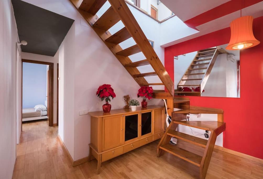 Apartamento 6 Pax DUPLEX PENTHOUSE Las Ramblas BARCELONA