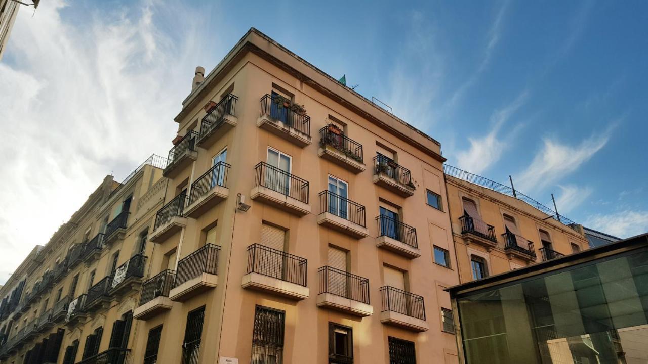 Apartamento 6 Pax DUPLEX PENTHOUSE Las Ramblas BARCELONA