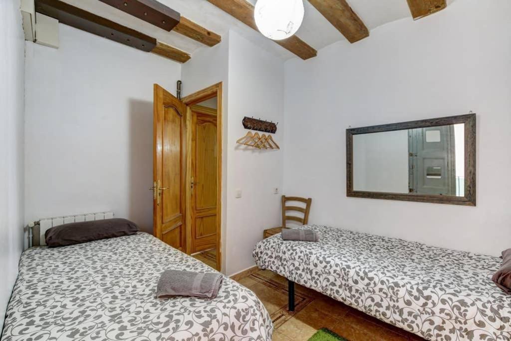 7 Pax Montserrat Ramblas Barcelona