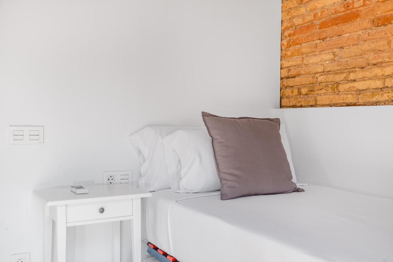 Lodging Modern In Downtown With Lovely Balcony Barcelona