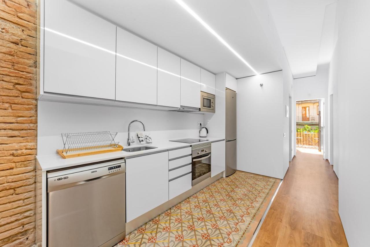 Lodging Modern In Downtown With Lovely Balcony *