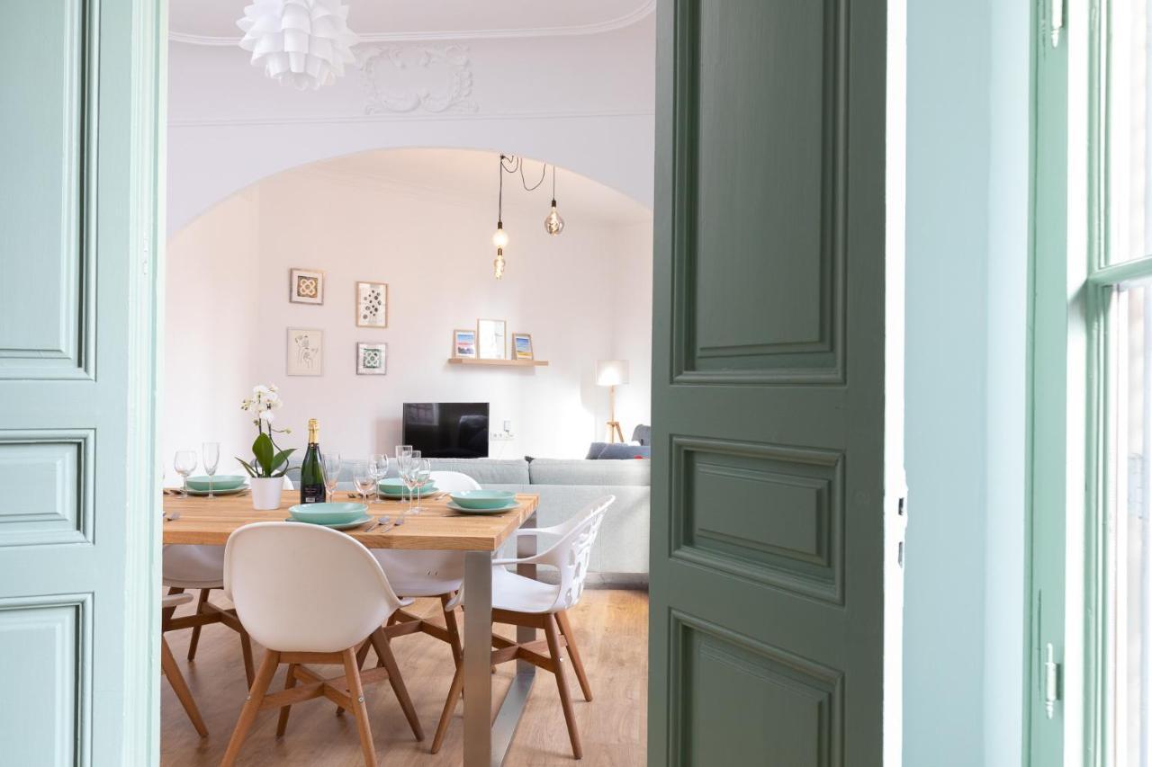 Apartment Modernist Family