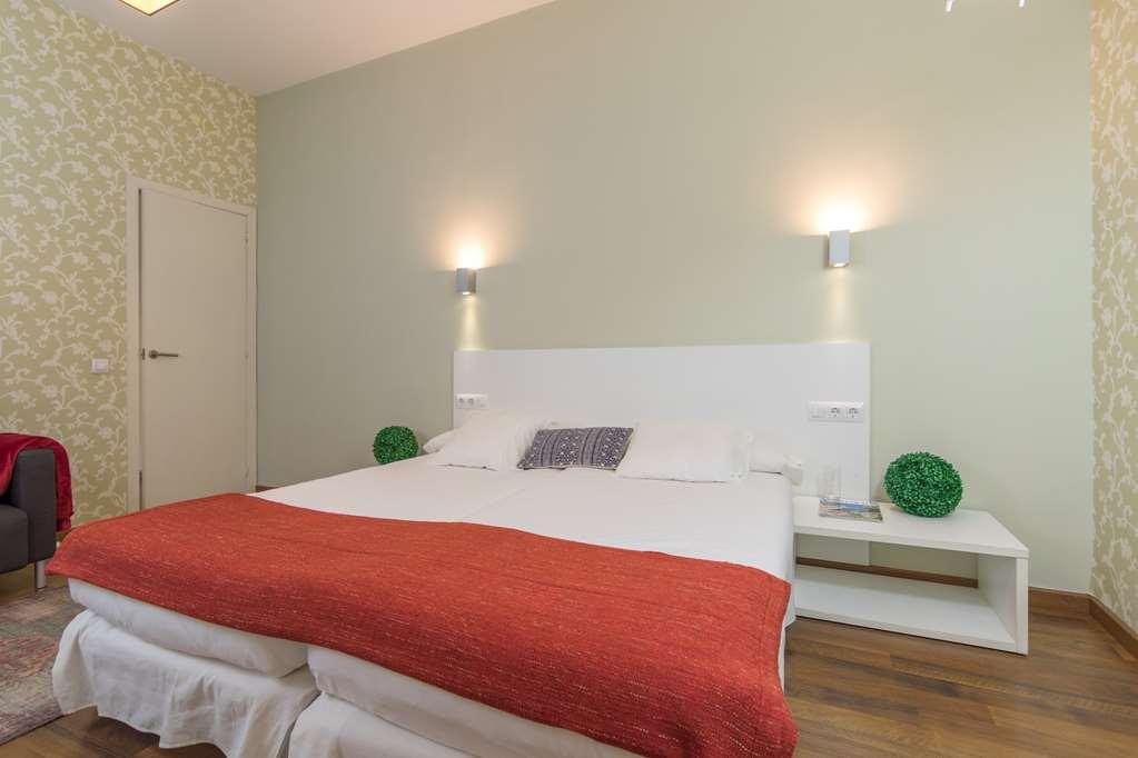 1840 Hotel *