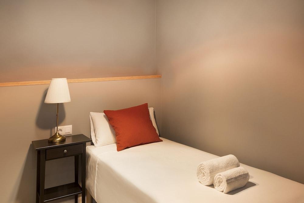 Hotel Habitat Alaia 4*