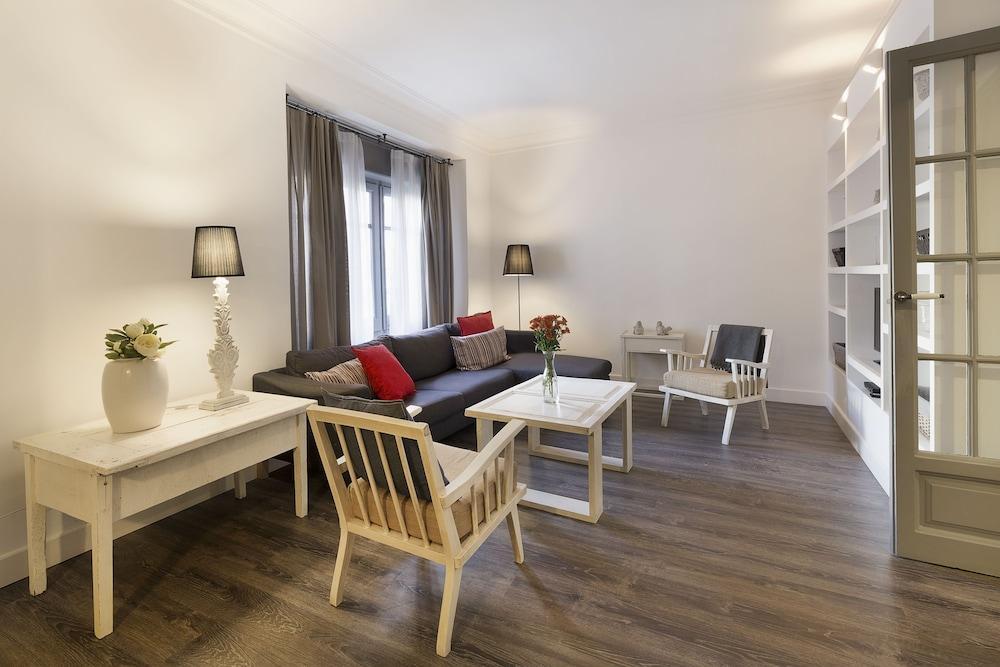 Habitat Alaia Hotel