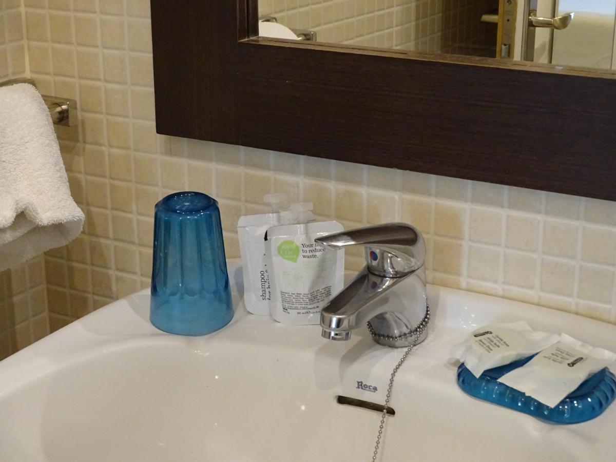 The 592 - Adults Only 3*