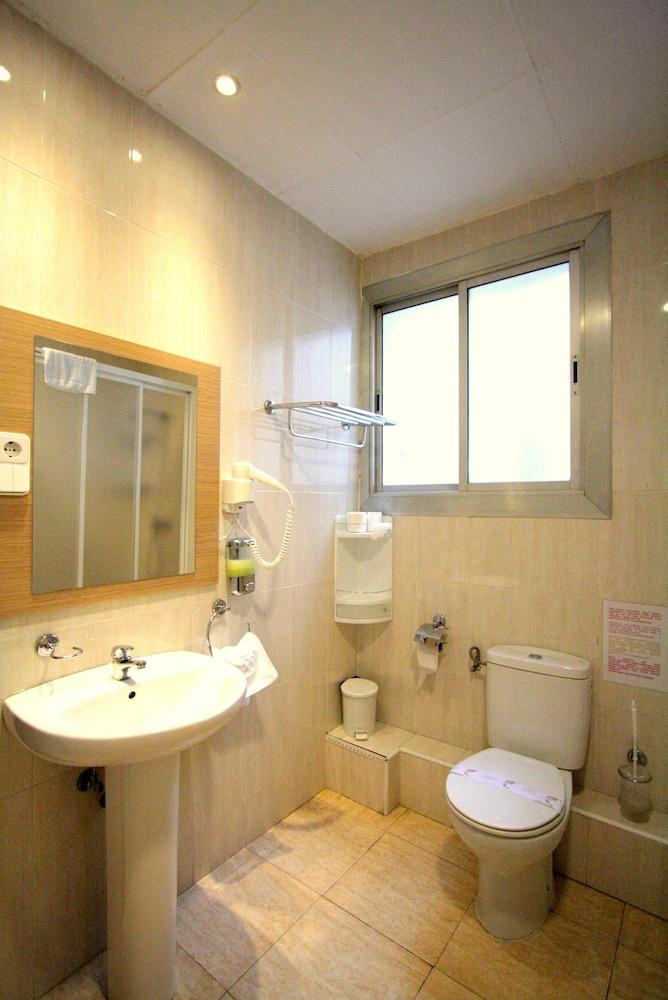 Hostal Artistic *