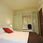 Alguera Apartments Napols