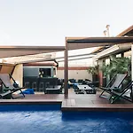 Hotel Granados 83